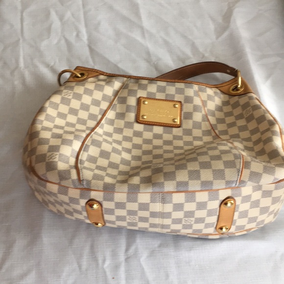 Louis Vuitton’s canvas/authentic pocketbook - Picture 2 of 4